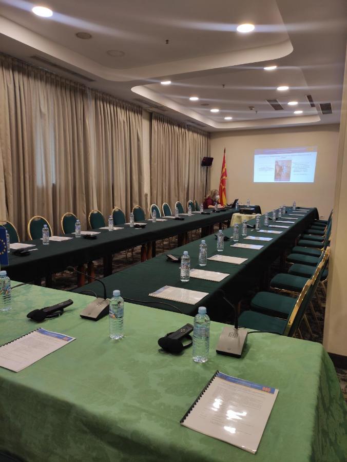 Best Western Hotel Turist Skopje Bagian luar foto