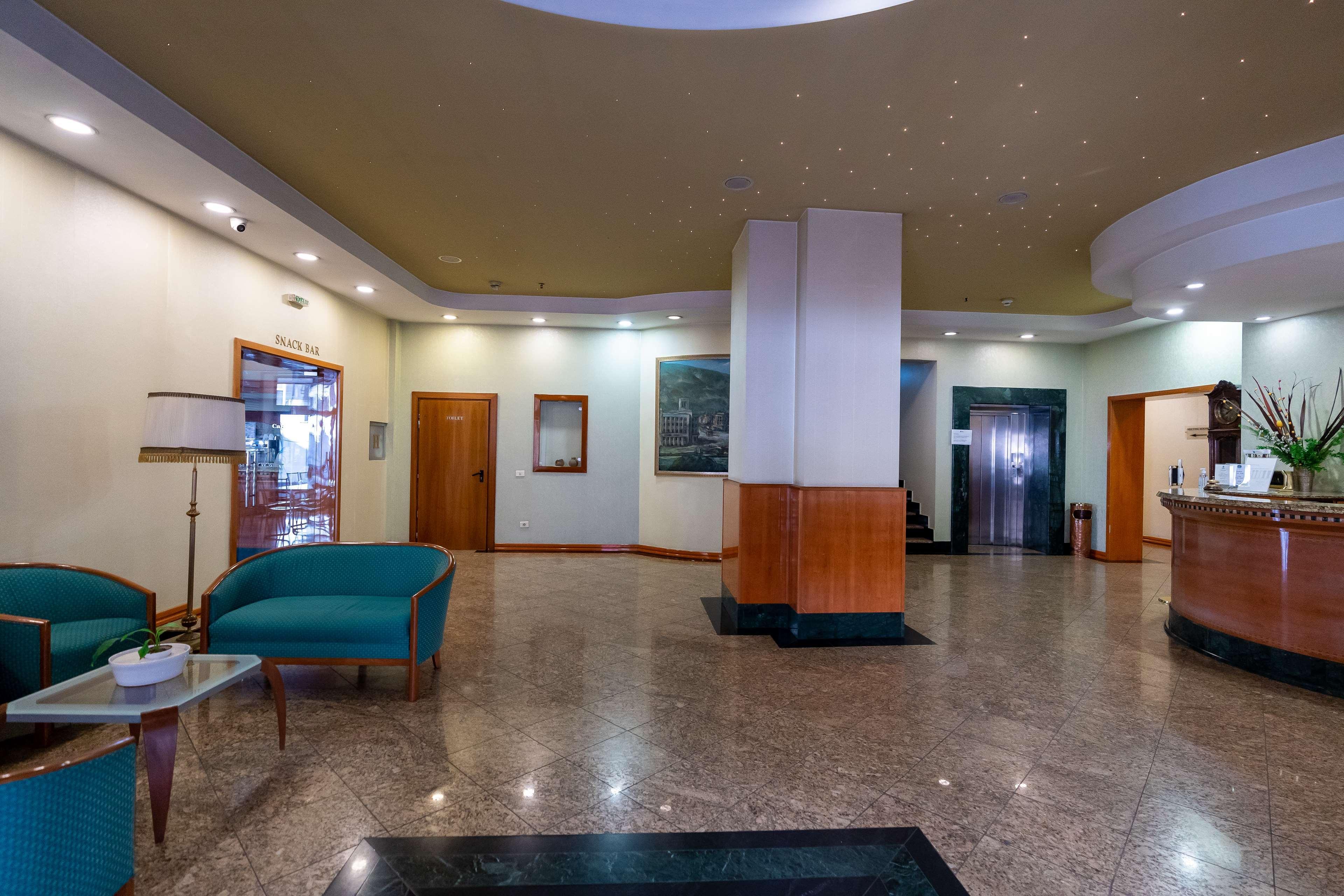 Best Western Hotel Turist Skopje Bagian luar foto