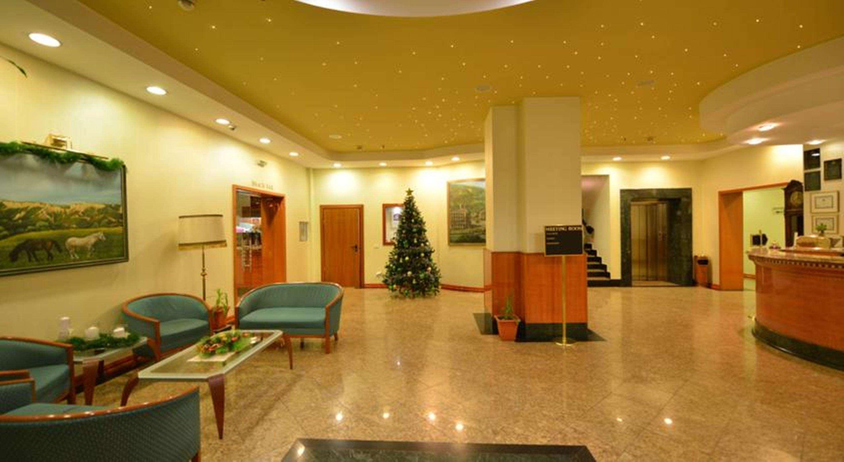 Best Western Hotel Turist Skopje Bagian luar foto