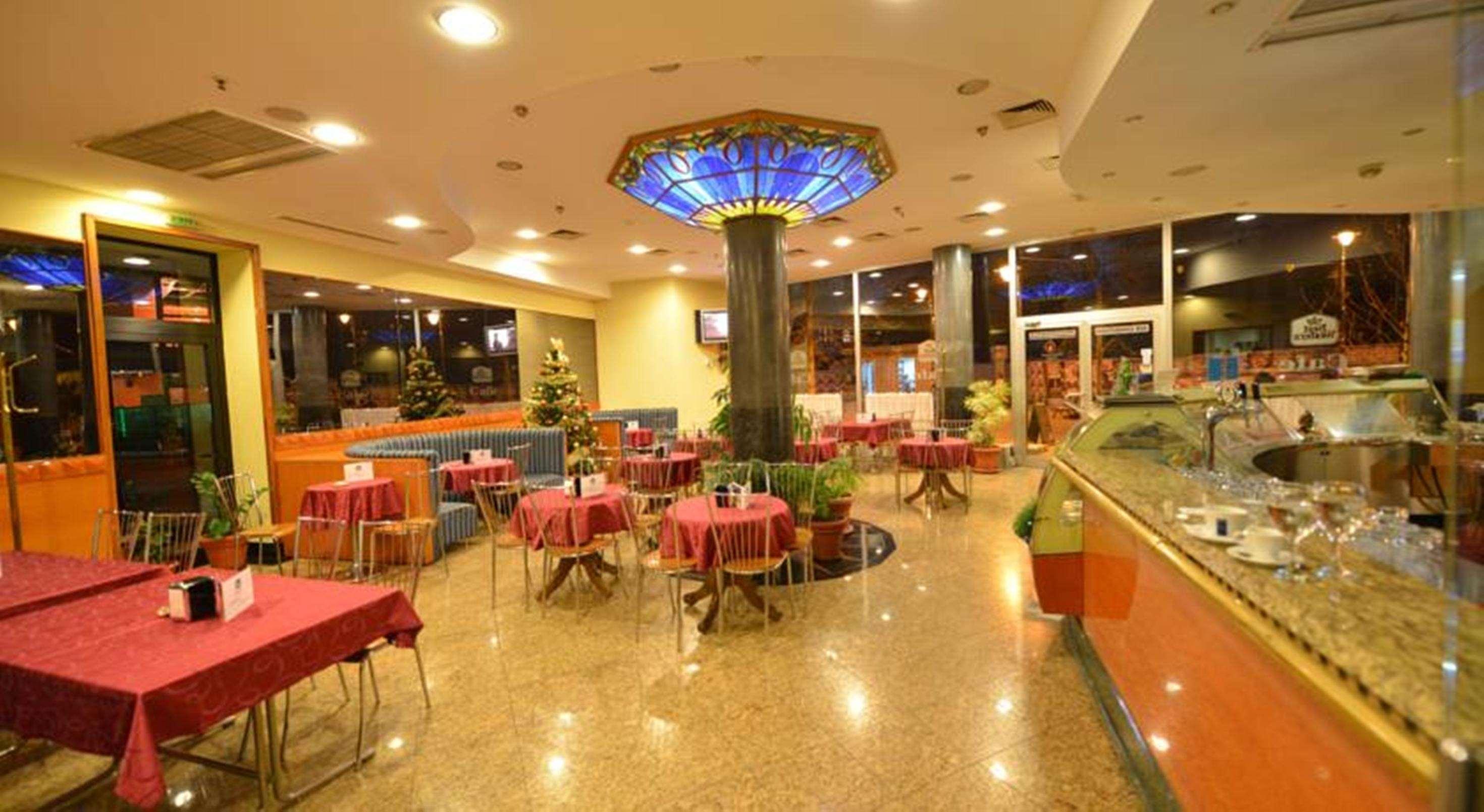 Best Western Hotel Turist Skopje Bagian luar foto